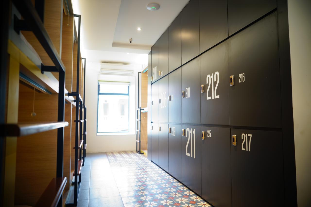 Borough Capsule Hostel Bali Legian  Ngoại thất bức ảnh