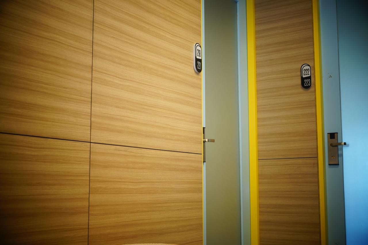 Borough Capsule Hostel Bali Legian  Ngoại thất bức ảnh