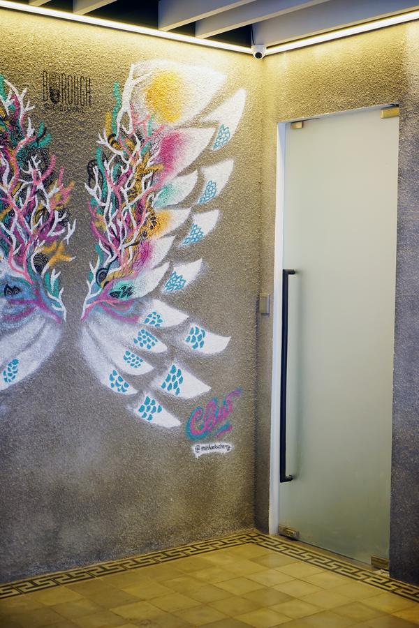 Borough Capsule Hostel Bali Legian  Ngoại thất bức ảnh