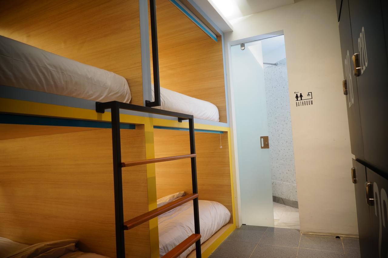 Borough Capsule Hostel Bali Legian  Ngoại thất bức ảnh