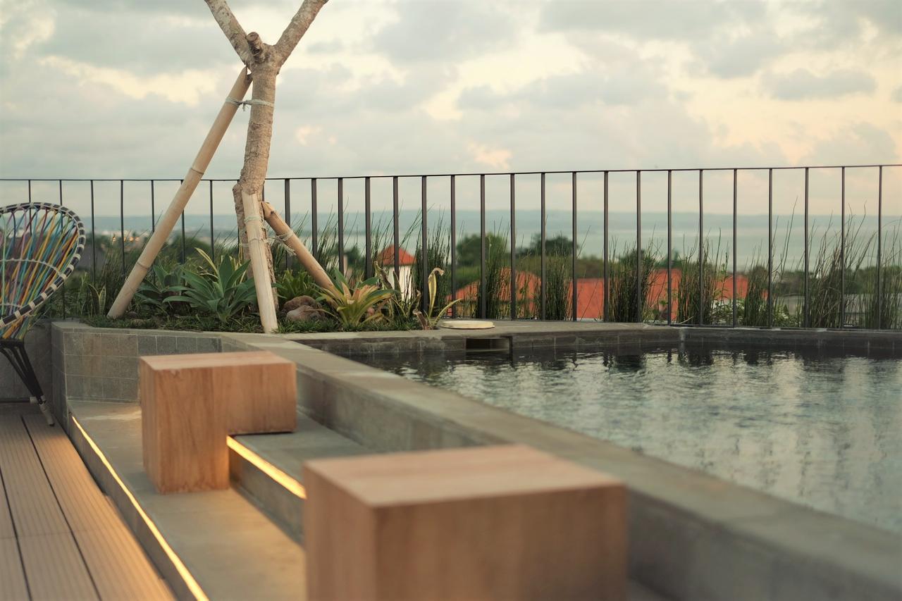 Borough Capsule Hostel Bali Legian  Ngoại thất bức ảnh